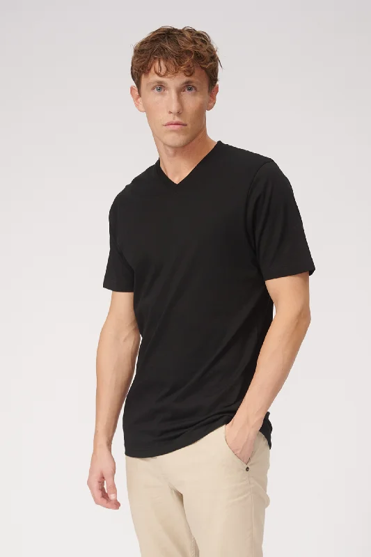 Basic V-neck t-shirt - Sort